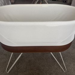 SNOO Smart Sleeper Bassinet 