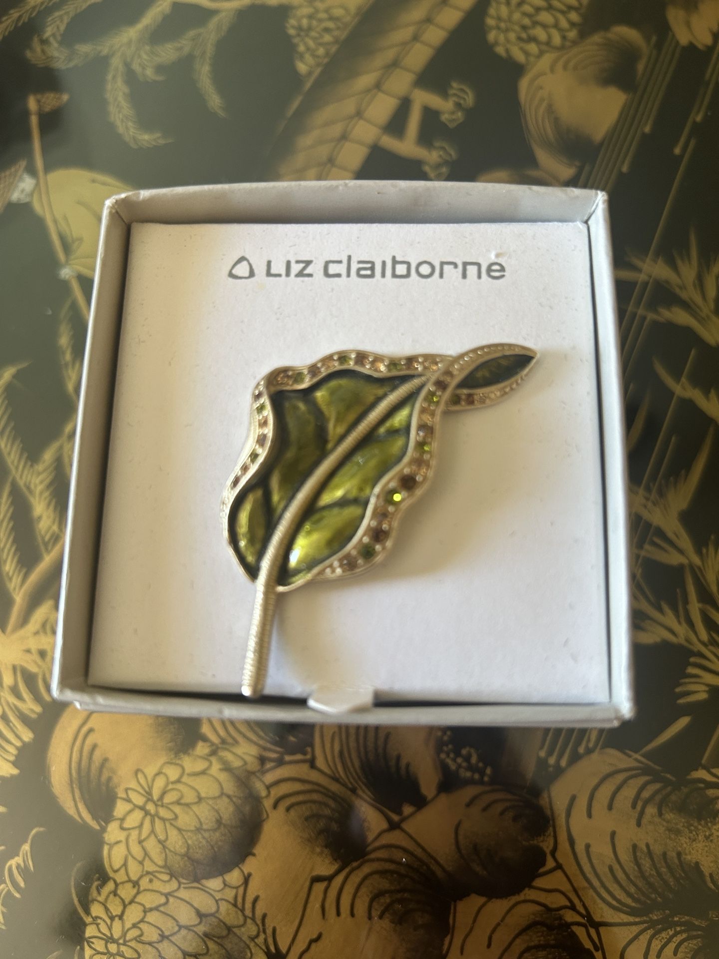 Liz Claiborne designer pin in the original box jewelry