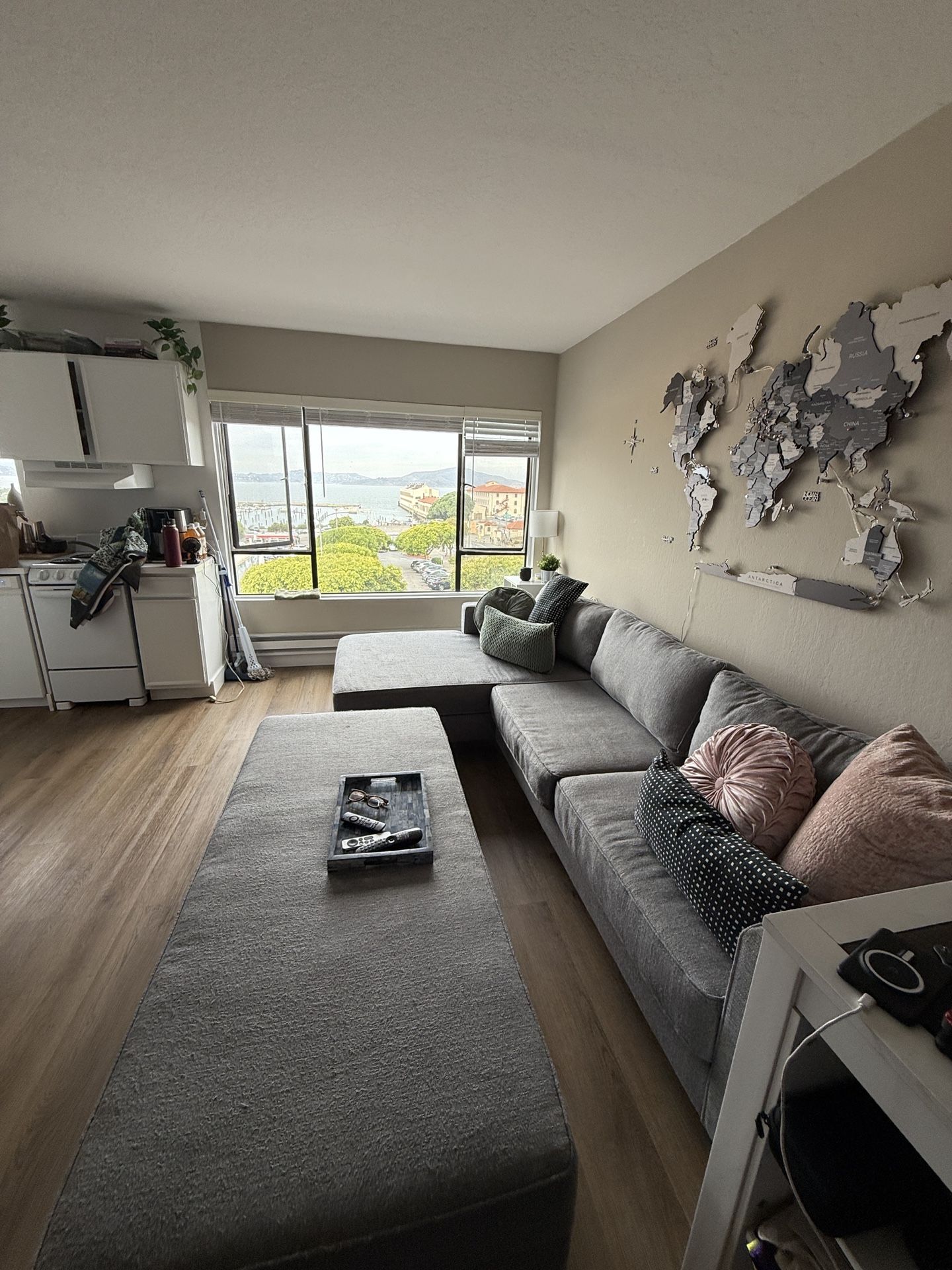 Sectional $200 With Ottoman