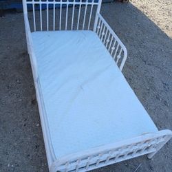 Toddler Bed 