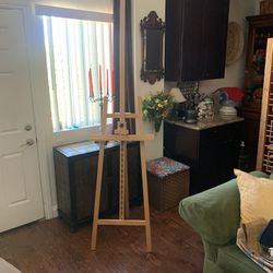 Easel/canvas holder/painting stand