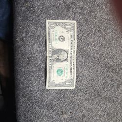 1 Dollar Bill With 2 Digit Serial Number 