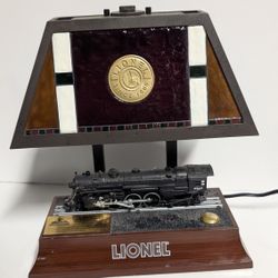 Vintage Lionel Hudson 700E Steam Locomotive Stained Glass Desk Lamp Display
