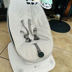 4 Moms MamaRoo 