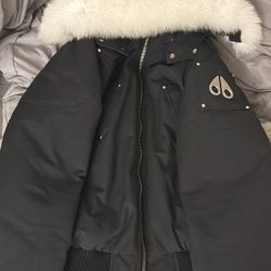 Moose Knuckle white Fur 