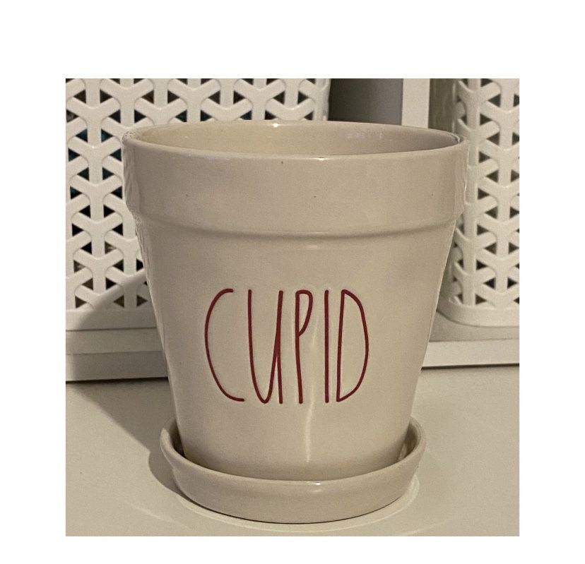 Rae Dunn. Flower Plant Pot Planter “CUPID” Ceramic - New