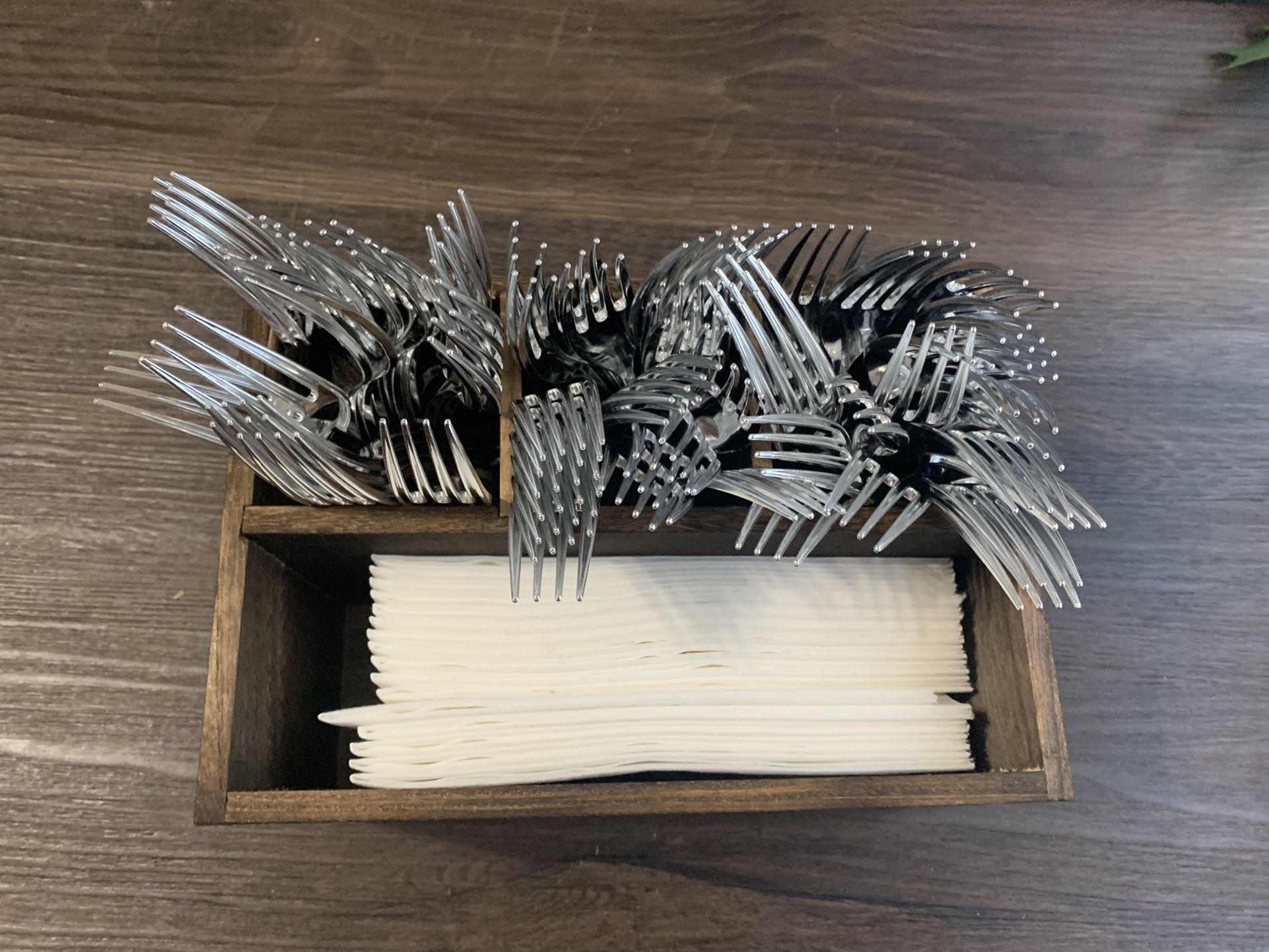 Wood Utensil Holder Used For Wedding