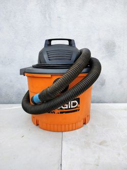 RIDGID Wet/Dry Shop Vacuum with Hose and filter