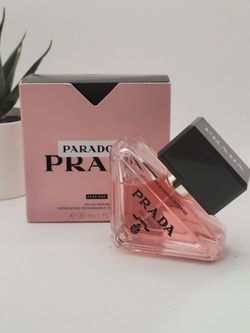 Prada
 
Paradoxe Intense Eau De Parfum

1 fl