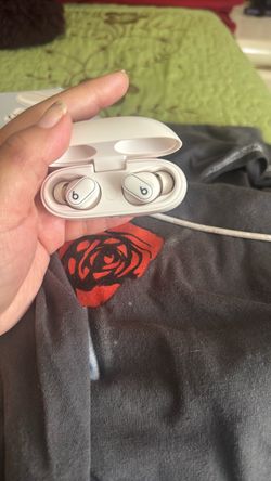 Beats Studio buds +