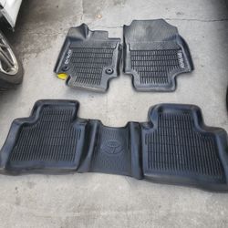 Juego De Tapetes Rav 4