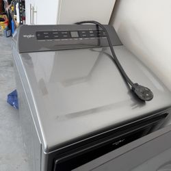 Selling Washer And Dryer 