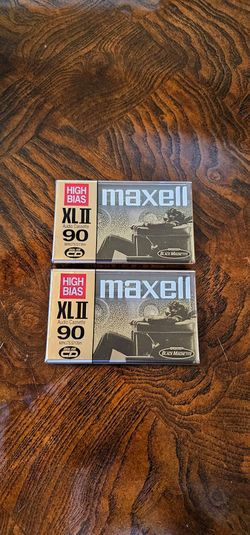 Vintage Maxell Xl ll 90 Minutes Audio Cassette Tape Blank / 80s / Stereo / Retro / Collectible / Boombox / Reciever / Media / Walkman / Gift / Decor