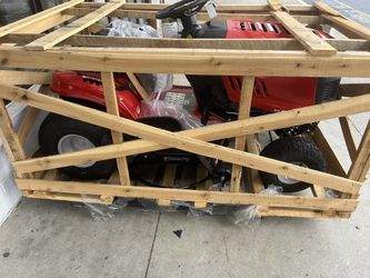 Troy-built Riding Mower 42.15.5hp 547cc Ohm Engine  42” Brand New