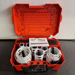 Milwaukee Tools Hole Dozer 16 PC Set