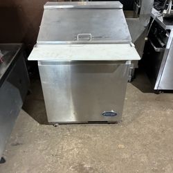 27 inch prep table refrigerator 