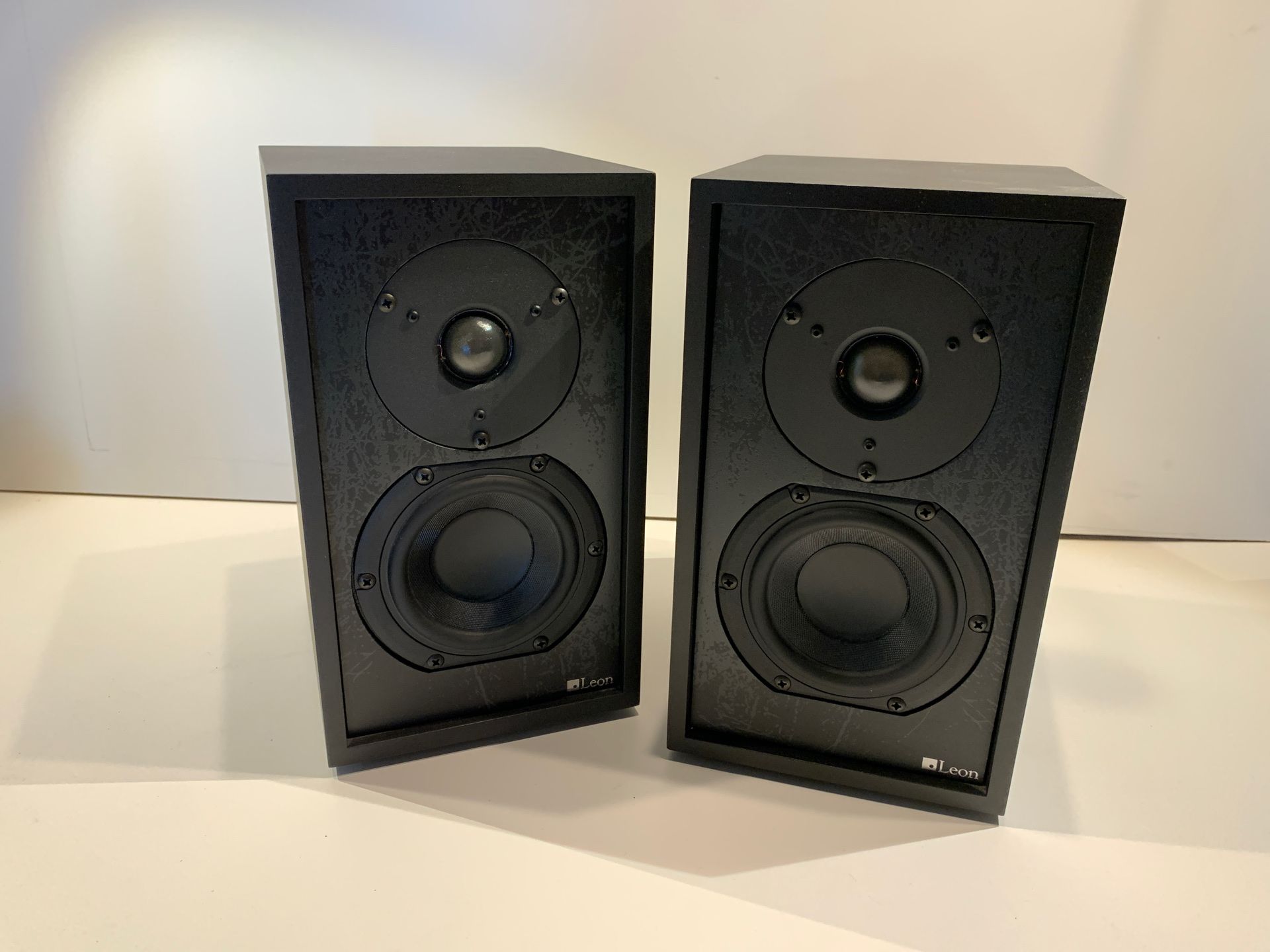 LEON Timbe Series Ti-400 - Good Condition ($2k MSRP)