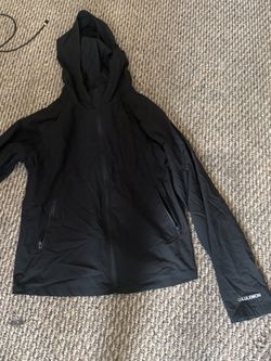 Lululemon windbreaker size medium/large