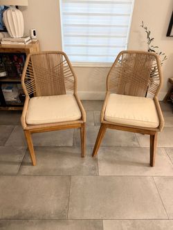Dining table chairs