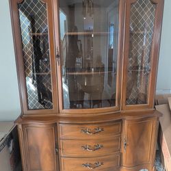 Beautiful Vintage China Cabinet/Hutch