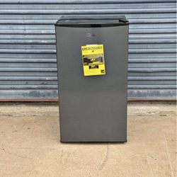 3.3 cu ft Mini Refrigerator Silver, Energy Star Certified, Freestanding, Reversible Door, 3 Shelves