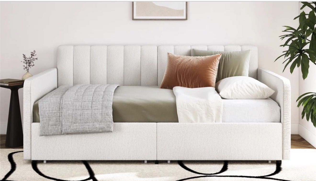 Upholstered Daybed w/ Storage