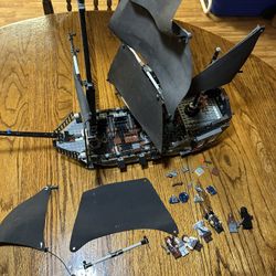 Lego Pirates Of The Caribbean Black Pearl 