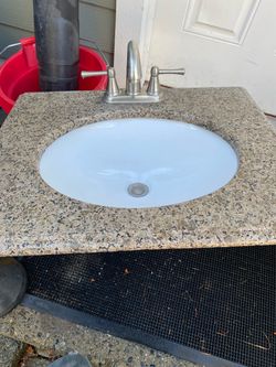 Free sink and faucet
