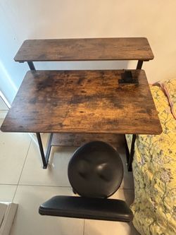 desk with chair with USB plugs