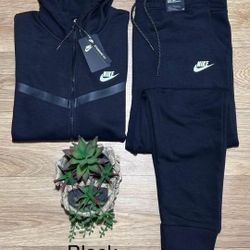 3x All Black Tech