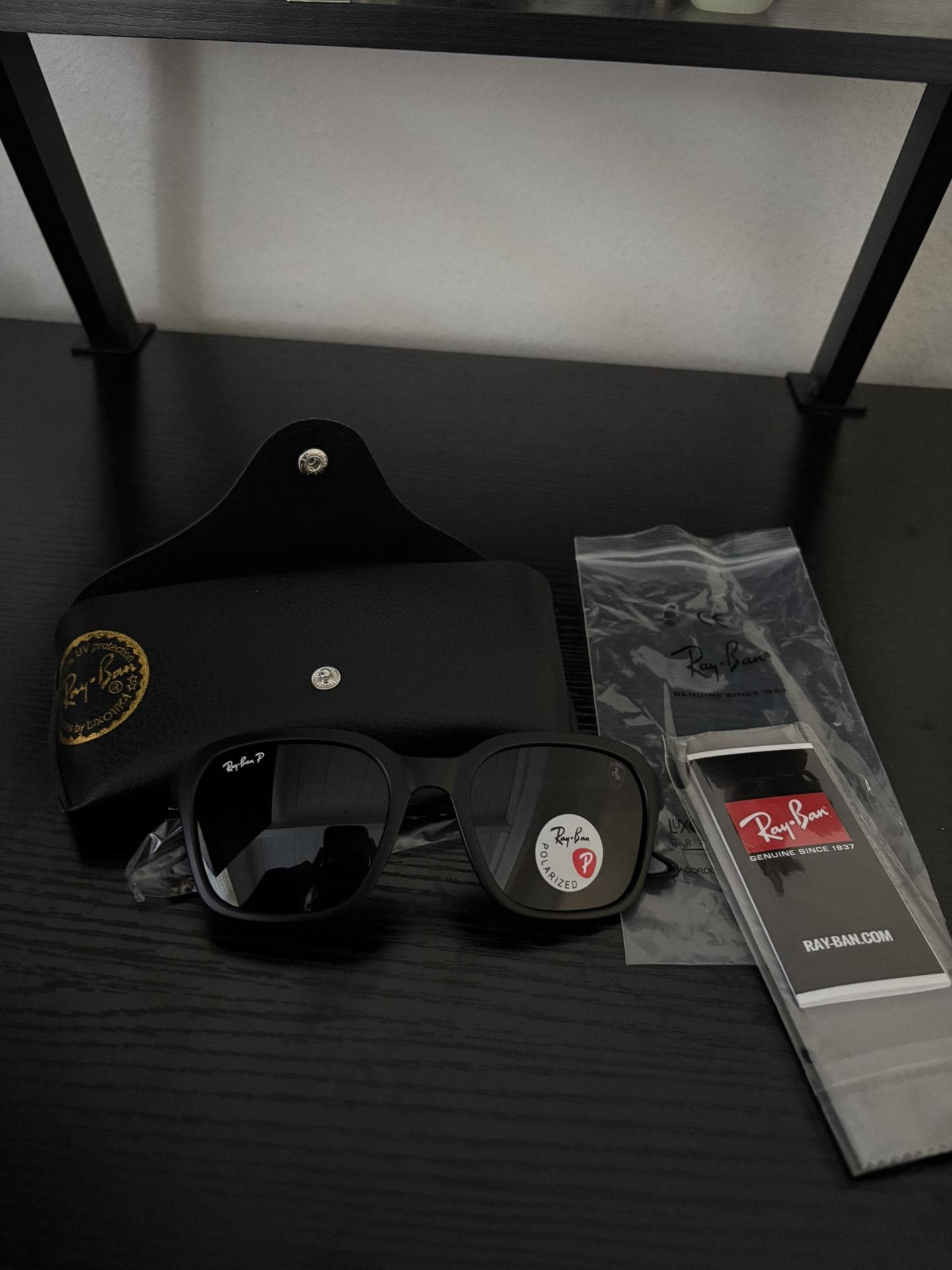 Ray-Ban Polarized Sunglasses – Black Frame – Brand New