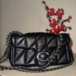 Coach Tabby Shoulder bag