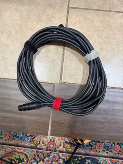 NEUTRIK 25’ gold series mic cable great condition
