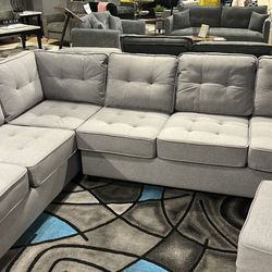 🍂Maston3-Piece Reversible Sectional With Drop-Down Cup Holders And Storage Ottoman
Homelegance$20 Down Payment and delivery available 