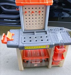 STEP 2 CHILDRENS PLAY WORK STATION
