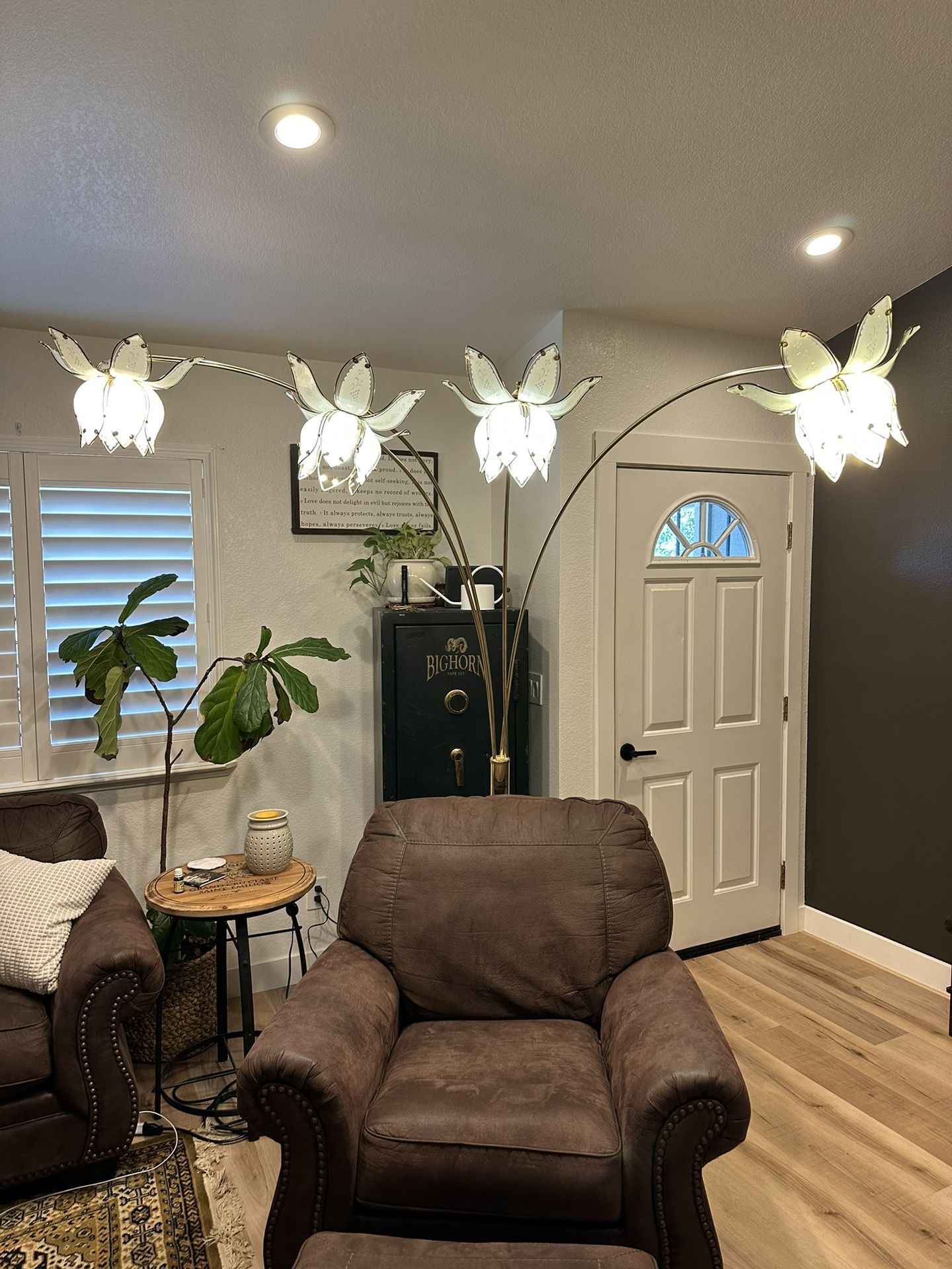 Vintage Lotus Flower Arc Floor Lamp