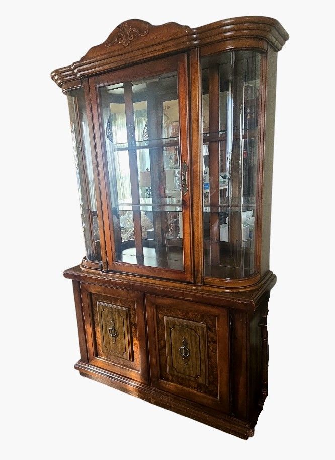 ☕️  China Cabinet -w/ Silverware Drawer