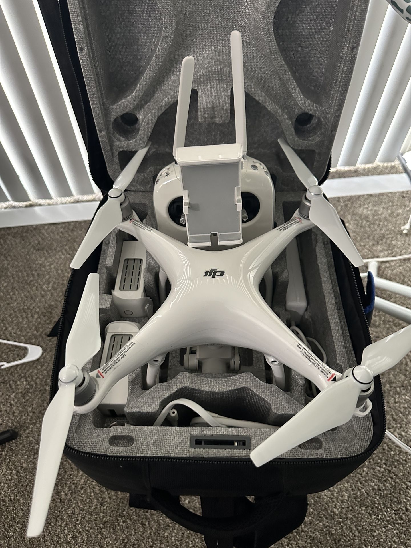 DJI Phantom 4 w/accessories