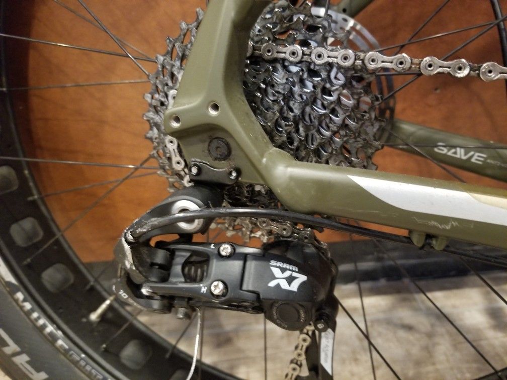 cannondale fat tire bike