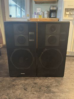 Technics Model SB-2765 Stereo 3-way Speaker System 200 W