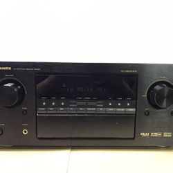 Marantz SR8200