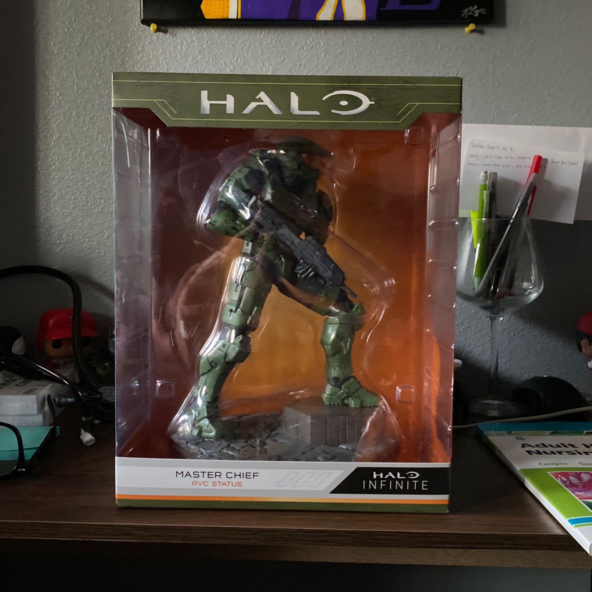 Halo Infinite Master Chief Collectible Statue