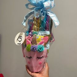 Mini Easter Basket Unicorn With Barbie