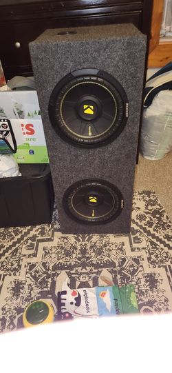 Kicker 10in Speakers In Box With Amp