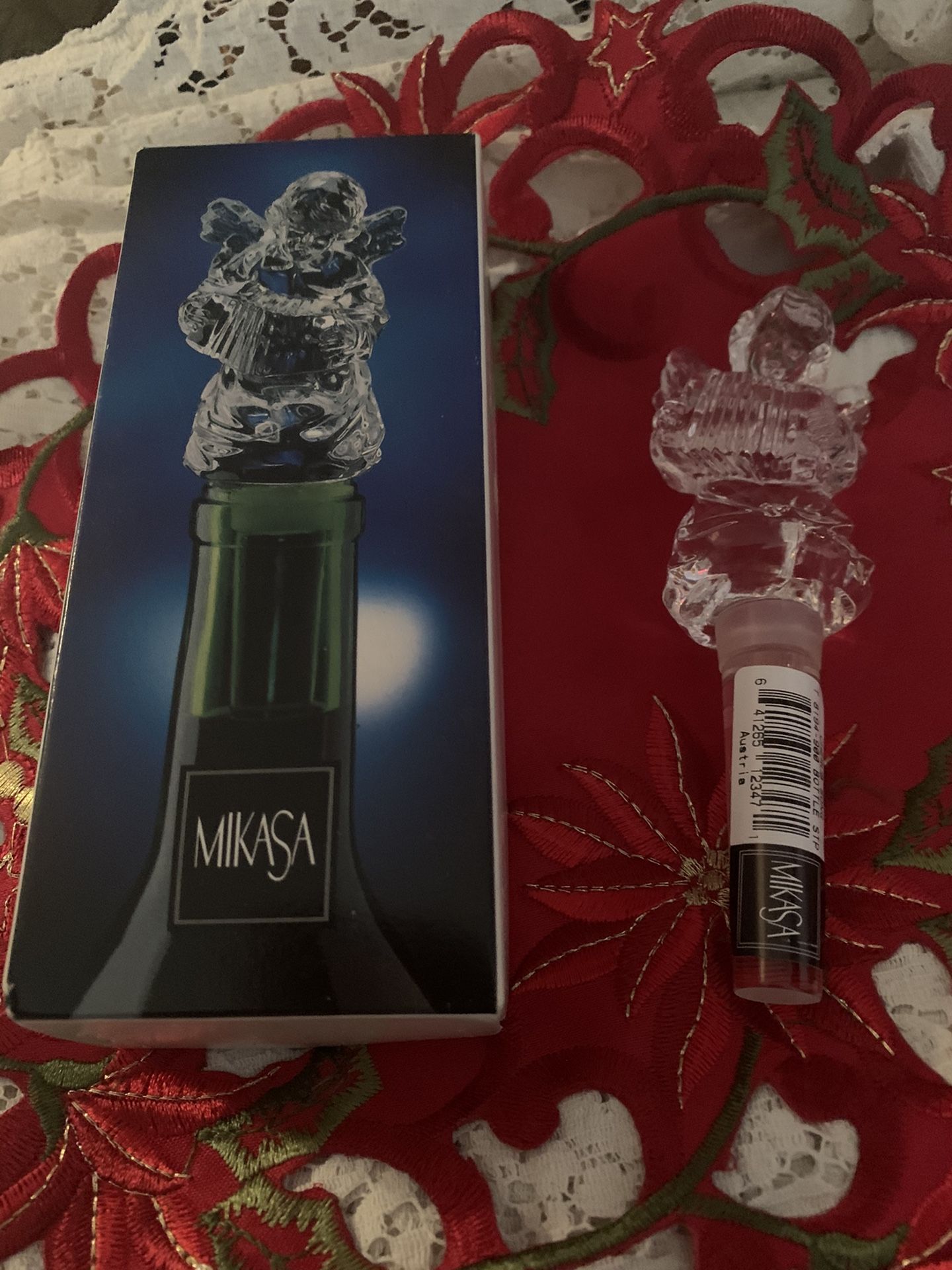 New Mikasa Cherub Song Bottle Stopper