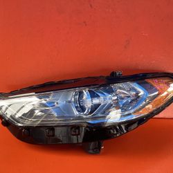 2017-2020 FORD FUSION LEFT HALOGEN HEADLIGHT w/LED DRL OEM  H573-13W030-CK