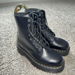 Dr Marten’s Jadon Boot Smooth Leather Platforms