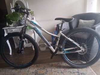 Schwinn AL Comp Hardtail Mountain Bike - White/Blue.