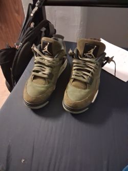 Jordan 4 retro  SE Craft Medium Olive