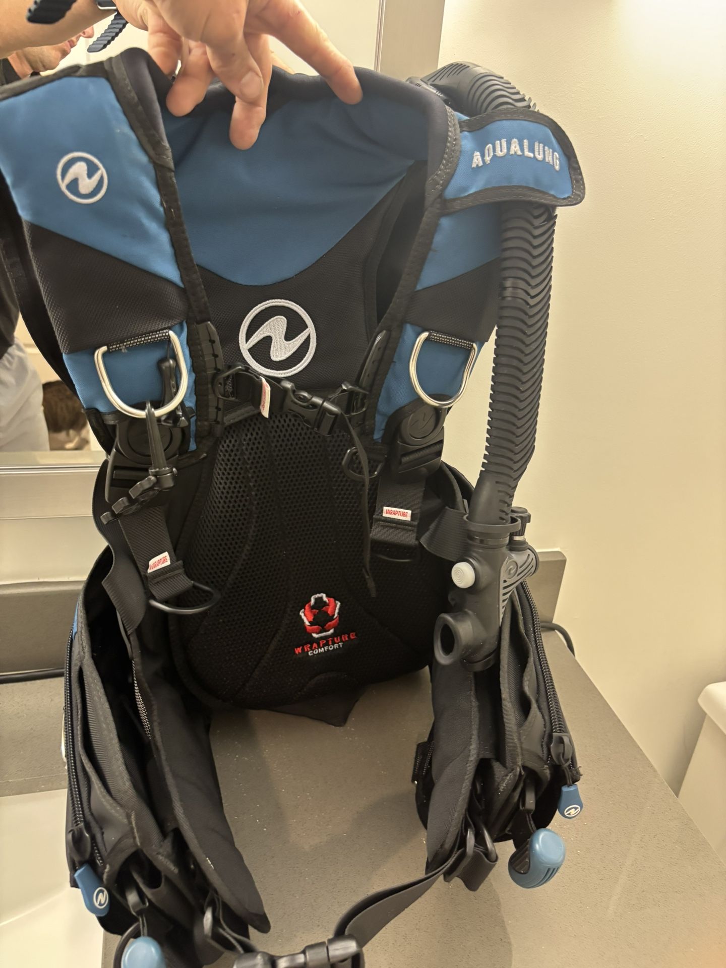 Aqualung Axiom BCD – Size M